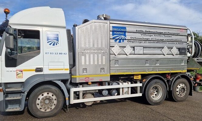 cropped-cropped-camion-hydro.jpg Camion hydro gris
